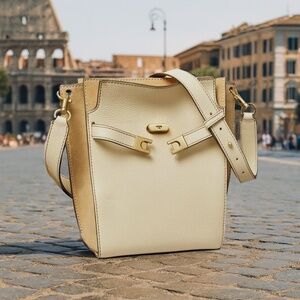 Tory Burch Lee Radziwill Double Bucket Pebbled Leather Cream/Tan Convertible Bag